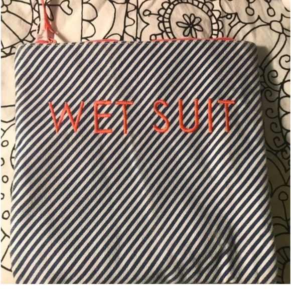 GAP Wet 💦🌊Bathing Suit Storage Pouch & travel set - Picture 2 of 5